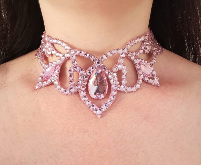 Ballroom necklace with pink rhinestones